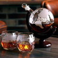 Conjunto Decanter Globo de Vidro com Suporte de Madeira e 2 Copos